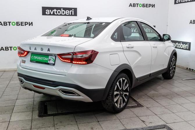 Lada (ВАЗ) Vesta I Рестайлинг (NG) с пробегом 2023 года, цена 1 310 000 рублей, 45000 км, седан, Автокод Объявления