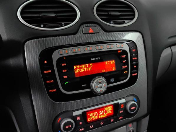 Ford Focus II Рестайлинг с пробегом 2010 года, цена 444 000 рублей, 238150 км, седан, Автокод Объявления