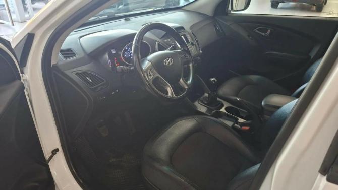 Hyundai ix35 I Рестайлинг с пробегом 2015 года, цена 1 248 000 рублей, 231000 км, внедорожник, Автокод Объявления
