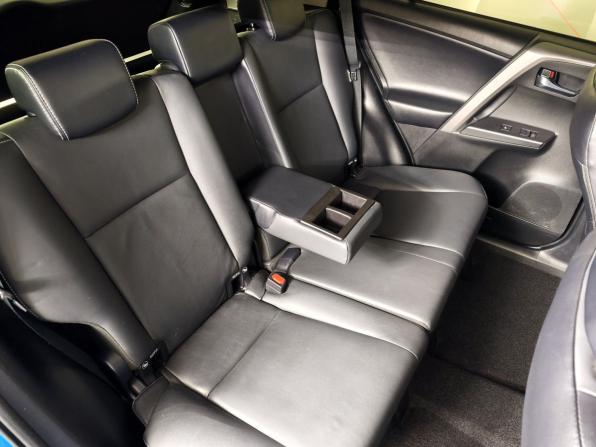 Toyota RAV4 IV (XA40) Рестайлинг с пробегом 2015 года, цена 2 143 000 рублей, 151533 км, внедорожник, Автокод Объявления