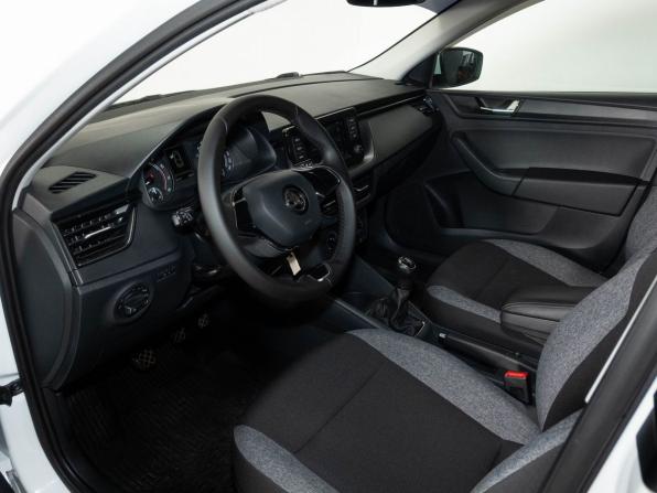 Skoda Rapid II с пробегом 2021 года, цена 1 490 000 рублей, 81715 км, лифтбек, Автокод Объявления
