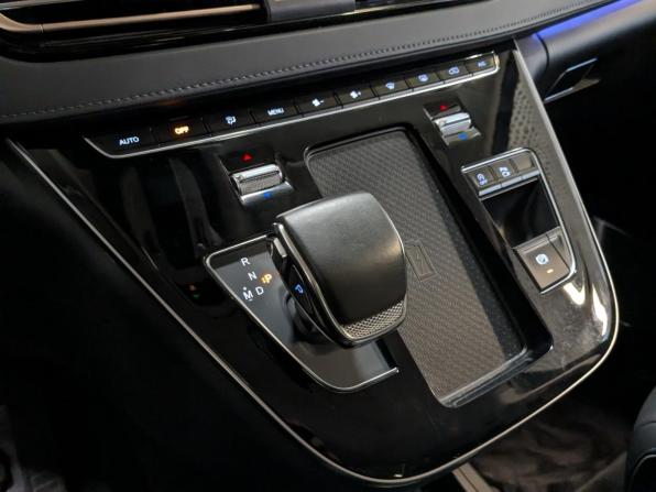 Hongqi HQ9 с пробегом 2022 года, цена 4 100 000 рублей, 80040 км, минивэн, Автокод Объявления