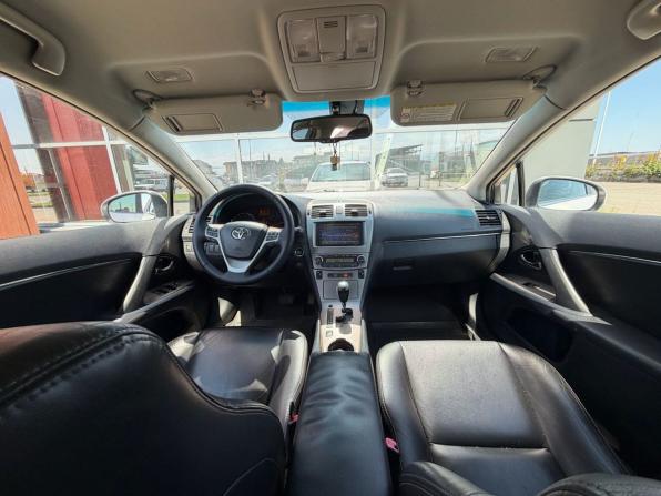 Toyota Avensis III Рестайлинг с пробегом 2011 года, цена 1 350 000 рублей, 189581 км, седан, Автокод Объявления
