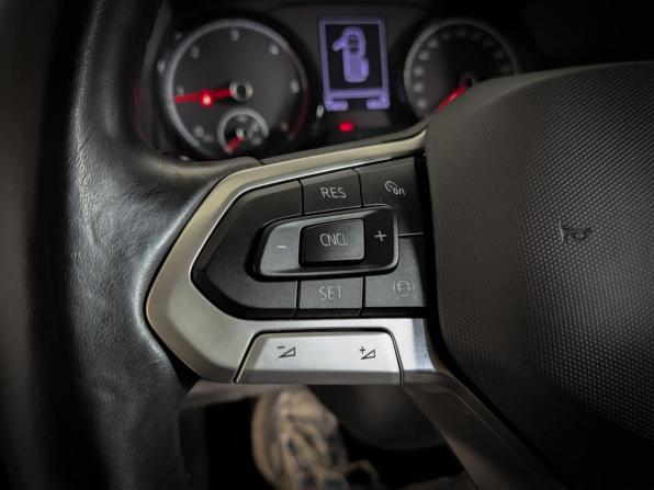 Volkswagen Caravelle T6 Рестайлинг с пробегом 2021 года, цена 4 740 000 рублей, 51000 км, минивэн, Автокод Объявления