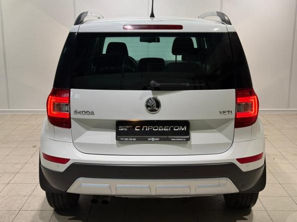 Skoda Yeti I Рестайлинг с пробегом 2015 года, цена 1 100 000 рублей, 162001 км, внедорожник, Автокод Объявления