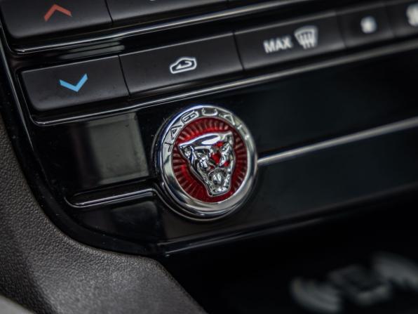 Jaguar F-Pace I с пробегом 2017 года, цена 2 348 000 рублей, 142122 км, внедорожник, Автокод Объявления