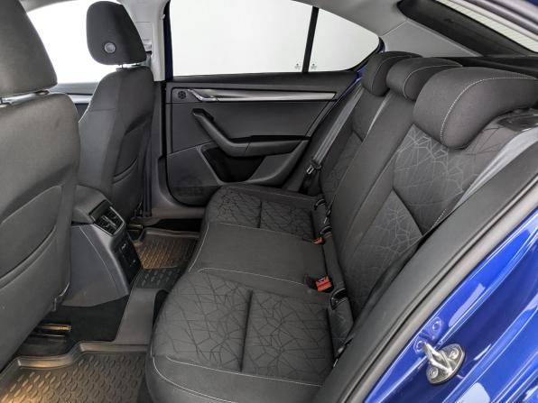 Skoda Octavia III (A7) Рестайлинг с пробегом 2019 года, цена 1 825 000 рублей, 104479 км, лифтбек, Автокод Объявления