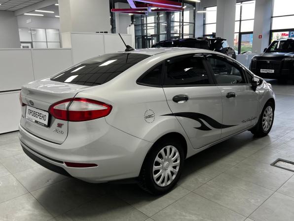 Ford Fiesta Mk6 Рестайлинг с пробегом 2018 года, цена 1 000 000 рублей, 53369 км, седан, Автокод Объявления