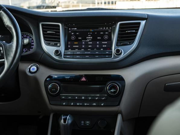 Hyundai Tucson III с пробегом 2017 года, цена 2 334 939 рублей, 84845 км, внедорожник, Автокод Объявления