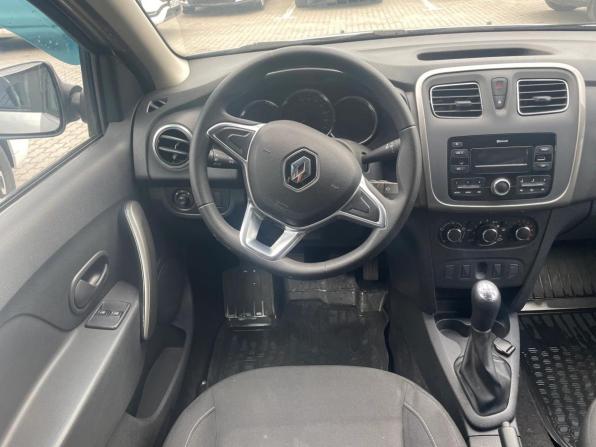 Renault Logan II Рестайлинг с пробегом 2020 года, цена 1 385 000 рублей, 63279 км, седан, Автокод Объявления
