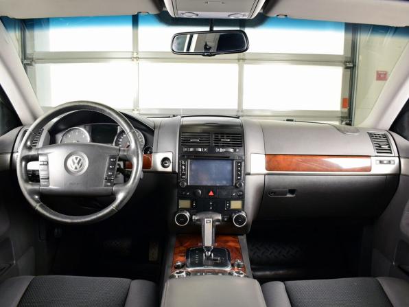 Volkswagen Touareg I Рестайлинг с пробегом 2008 года, цена 1 099 999 рублей, 356889 км, внедорожник, Автокод Объявления