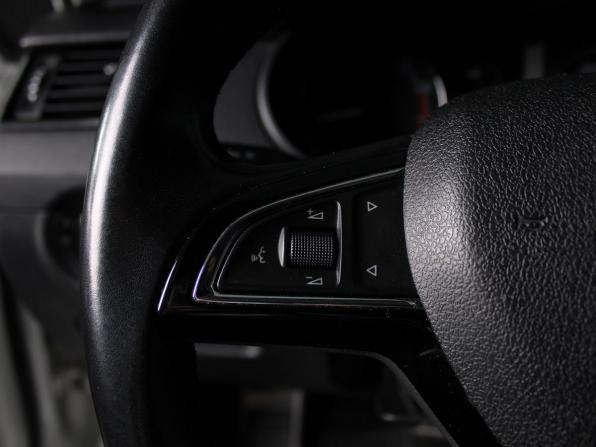 Skoda Octavia III (A7) Рестайлинг с пробегом 2019 года, цена 1 580 000 рублей, 97894 км, лифтбек, Автокод Объявления