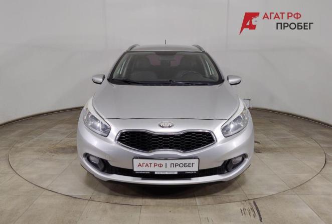 Kia Ceed II с пробегом 2013 года, цена 795 000 рублей, 243500 км, универсал, Автокод Объявления