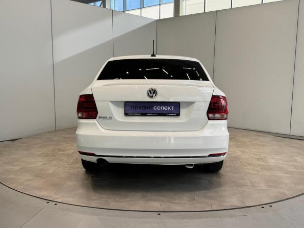 Volkswagen Polo V Рестайлинг с пробегом 2017 года, цена 850 000 рублей, 161584 км, седан, Автокод Объявления
