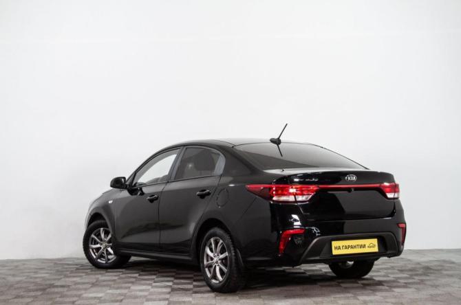 Kia Rio IV с пробегом 2018 года, цена 1 299 000 рублей, 87500 км, седан, Автокод Объявления