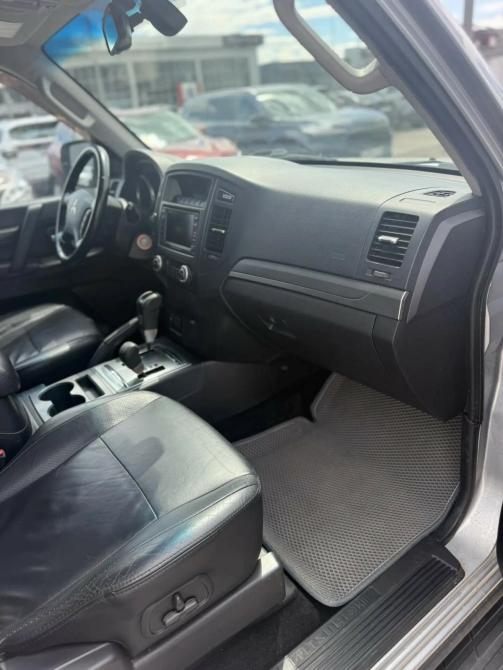Mitsubishi Pajero IV Рестайлинг 1 Москва  - изображение 21