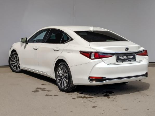 Lexus ES VII Рестайлинг с пробегом 2023 года, цена 4 355 000 рублей, 25601 км, седан, Автокод Объявления