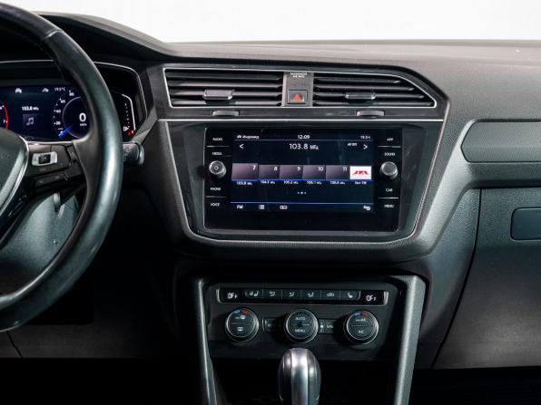 Volkswagen Tiguan II с пробегом 2019 года, цена 2 480 000 рублей, 117073 км, внедорожник, Автокод Объявления