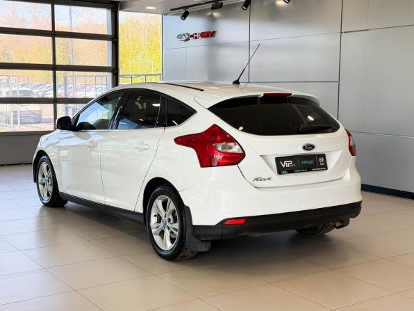 Ford Focus III с пробегом 2013 года, цена 675 000 рублей, 242194 км, хэтчбек, Автокод Объявления