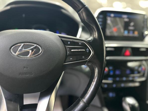Hyundai Santa Fe IV с пробегом 2019 года, цена 2 950 000 рублей, 109443 км, внедорожник, Автокод Объявления