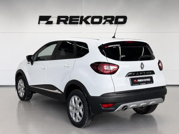 Renault Kaptur I с пробегом 2017 года, цена 1 329 000 рублей, 119635 км, внедорожник, Автокод Объявления