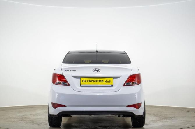 Hyundai Solaris I Рестайлинг с пробегом 2016 года, цена 689 000 рублей, 174000 км, седан, Автокод Объявления