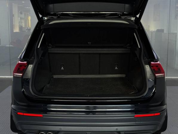 Volkswagen Tiguan II с пробегом 2018 года, цена 2 920 000 рублей, 98701 км, внедорожник, Автокод Объявления