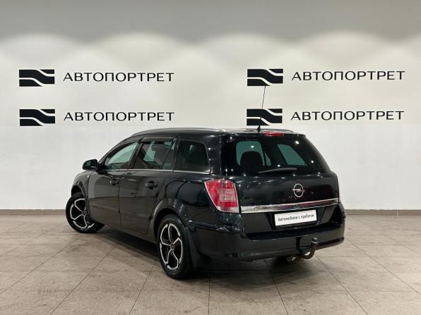 Opel Astra H Рестайлинг с пробегом 2013 года, цена 579 000 рублей, 219725 км, универсал, Автокод Объявления