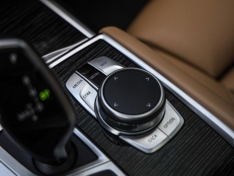 BMW 7 серии VI (G11/G12) Рестайлинг Санкт-Петербург  - изображение 25