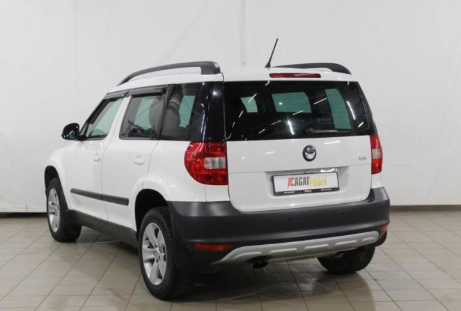 Skoda Yeti I Рестайлинг с пробегом 2013 года, цена 940 000 рублей, 112769 км, внедорожник, Автокод Объявления