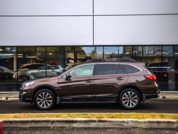 Subaru Outback V с пробегом 2017 года, цена 2 199 777 рублей, 199000 км, универсал, Автокод Объявления