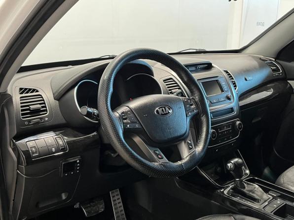 Kia Sorento II Рестайлинг с пробегом 2014 года, цена 1 750 000 рублей, 256924 км, внедорожник, Автокод Объявления