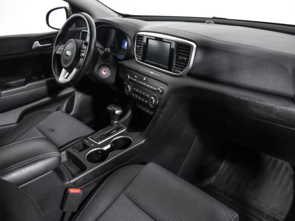 Kia Sportage IV Рестайлинг с пробегом 2018 года, цена 2 035 980 рублей, 74242 км, внедорожник, Автокод Объявления