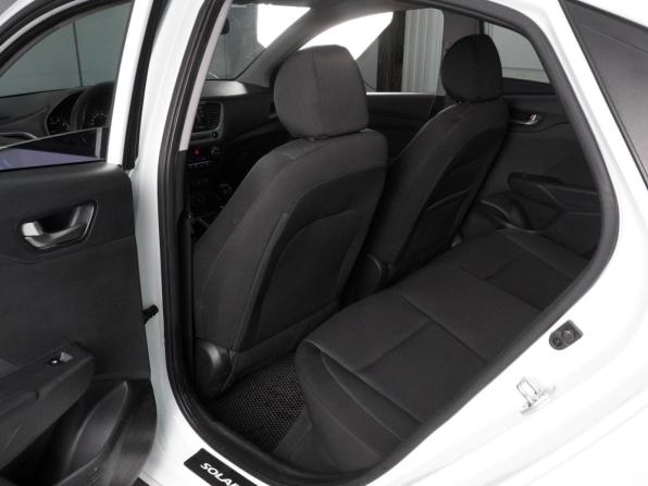 Hyundai Solaris II с пробегом 2018 года, цена 1 309 000 рублей, 97342 км, седан, Автокод Объявления