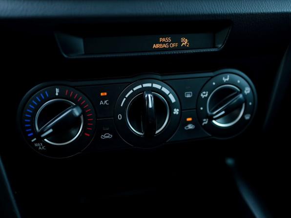Mazda 3 III (BM) Рестайлинг с пробегом 2016 года, цена 1 159 000 рублей, 229569 км, седан, Автокод Объявления