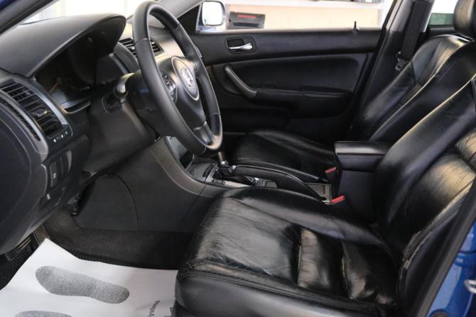 Honda Accord VII Рестайлинг с пробегом 2006 года, цена 899 000 рублей, 364000 км, седан, Автокод Объявления