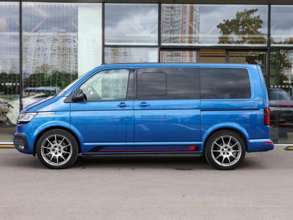 Volkswagen Multivan T6 Рестайлинг с пробегом 2020 года, цена 6 990 000 рублей, 58177 км, минивэн, Автокод Объявления