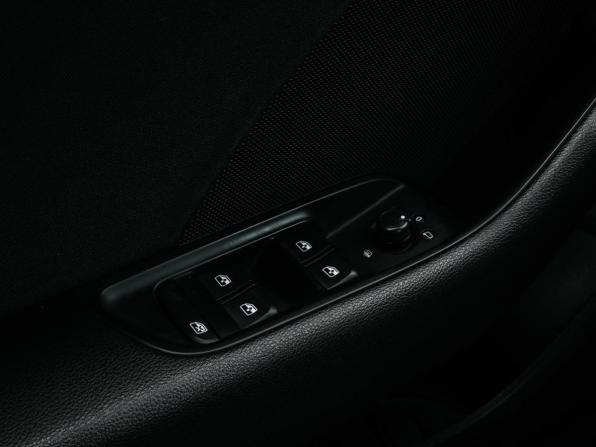 Audi A3 III (8V) Рестайлинг с пробегом 2020 года, цена 2 049 000 рублей, 101496 км, седан, Автокод Объявления