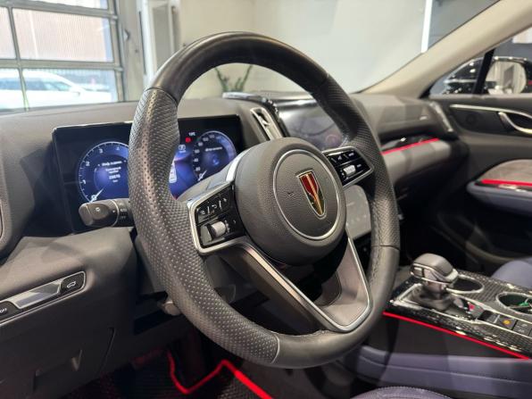 Hongqi HS3 с пробегом 2024 года, цена 2 932 000 рублей, 28675 км, внедорожник, Автокод Объявления