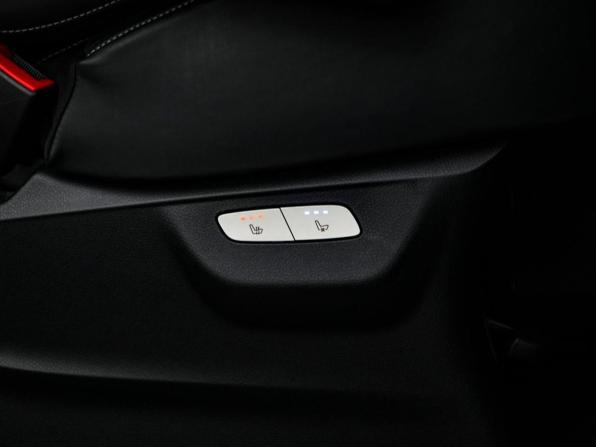 Mercedes-Benz V-Класс III (W447) Рестайлинг с пробегом 2021 года, цена 8 999 077 рублей, 39163 км, минивэн, Автокод Объявления