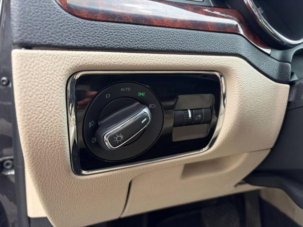 Skoda Superb II с пробегом 2011 года, цена 789 000 рублей, 283000 км, лифтбек, Автокод Объявления