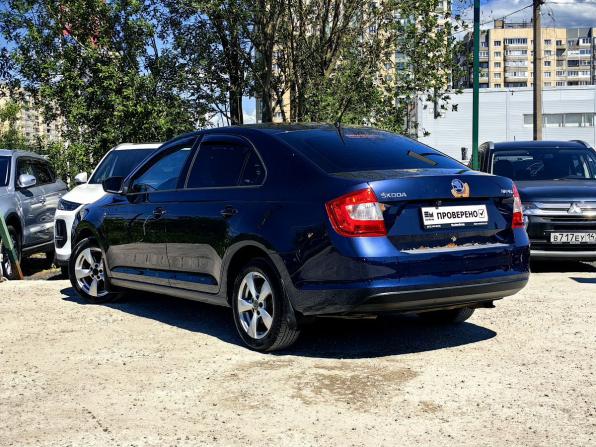 Skoda Rapid I с пробегом 2015 года, цена 649 000 рублей, 215000 км, седан, Автокод Объявления