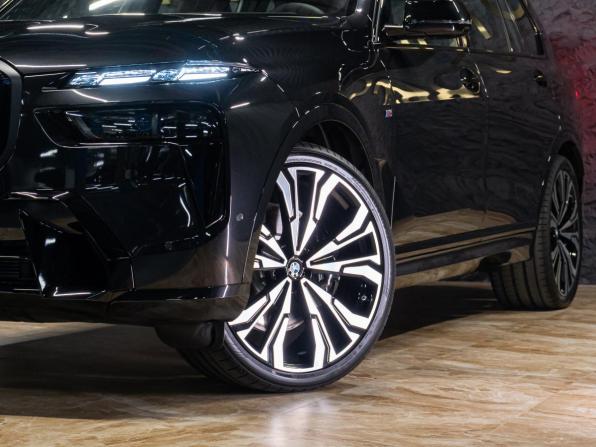 Новый BMW X7 I (G07) Рестайлинг 2026 года, цена 18 990 000 рублей, внедорожник, Автокод Объявления