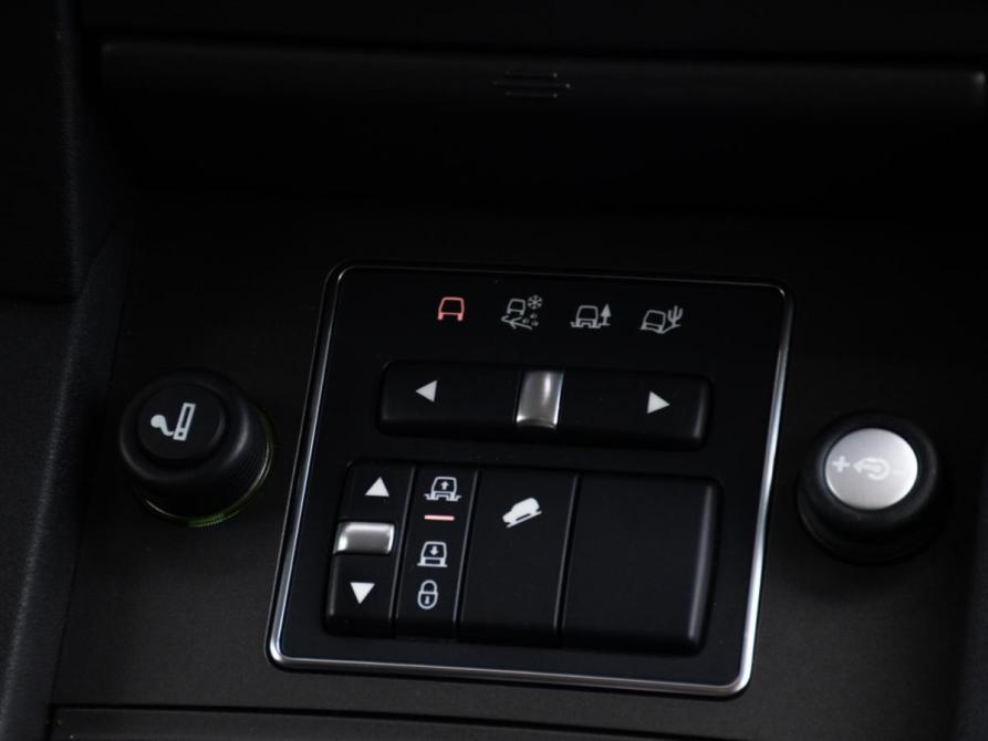 Land Rover Discovery IV Рестайлинг Москва  - изображение 17