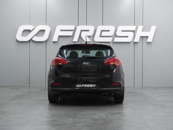 Kia Ceed II с пробегом 2015 года, цена 1 239 000 рублей, 142018 км, хэтчбек, Автокод Объявления