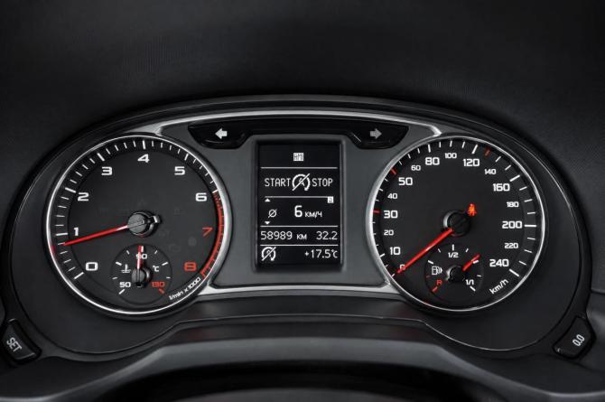 Audi A1 I (8X) Рестайлинг с пробегом 2015 года, цена 1 580 000 рублей, 58989 км, хэтчбек, Автокод Объявления