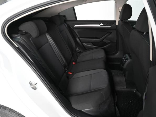 Volkswagen Passat B8 с пробегом 2016 года, цена 1 499 000 рублей, 229662 км, седан, Автокод Объявления