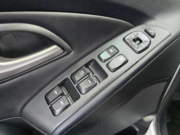 Hyundai ix35 I с пробегом 2012 года, цена 1 449 000 рублей, 143785 км, внедорожник, Автокод Объявления