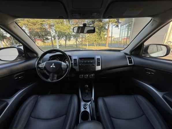 Mitsubishi Outlander II Рестайлинг с пробегом 2011 года, цена 1 230 000 рублей, 124000 км, внедорожник, Автокод Объявления