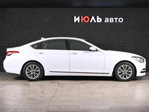 Hyundai Genesis II с пробегом 2014 года, цена 1 690 000 рублей, 153329 км, седан, Автокод Объявления